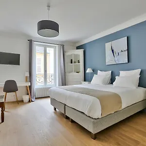 Bed & Breakfast Le Clos De L'olivier, Parigi