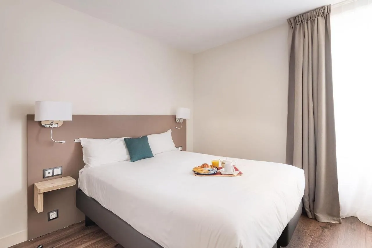 Hotel Courcelles Médéric Parigi 3*,  Francia