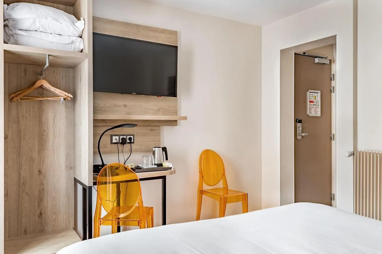 Hotel Courcelles Médéric Parigi