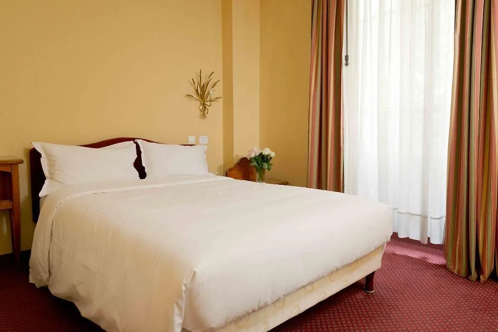 Hotel Courcelles Médéric Parigi 3*,  Francia