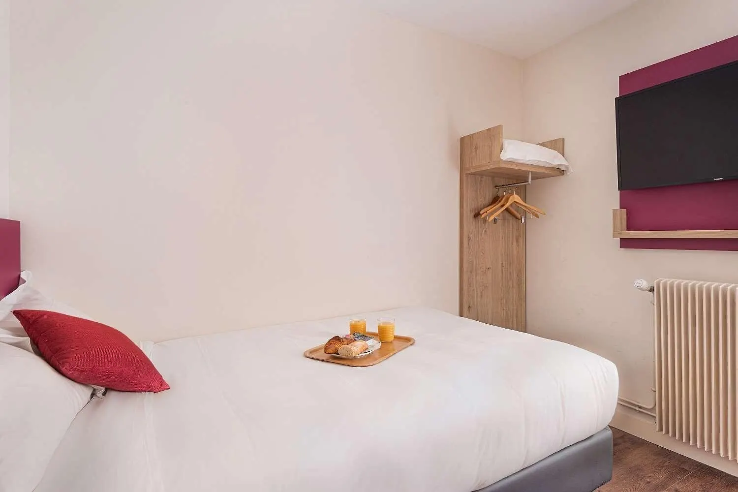 Hotel Courcelles Médéric Parigi 3*,
