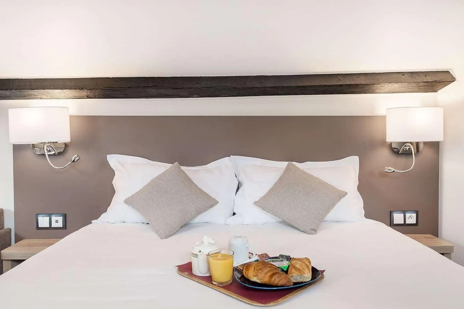 Hotel Courcelles Médéric Parigi 3*,