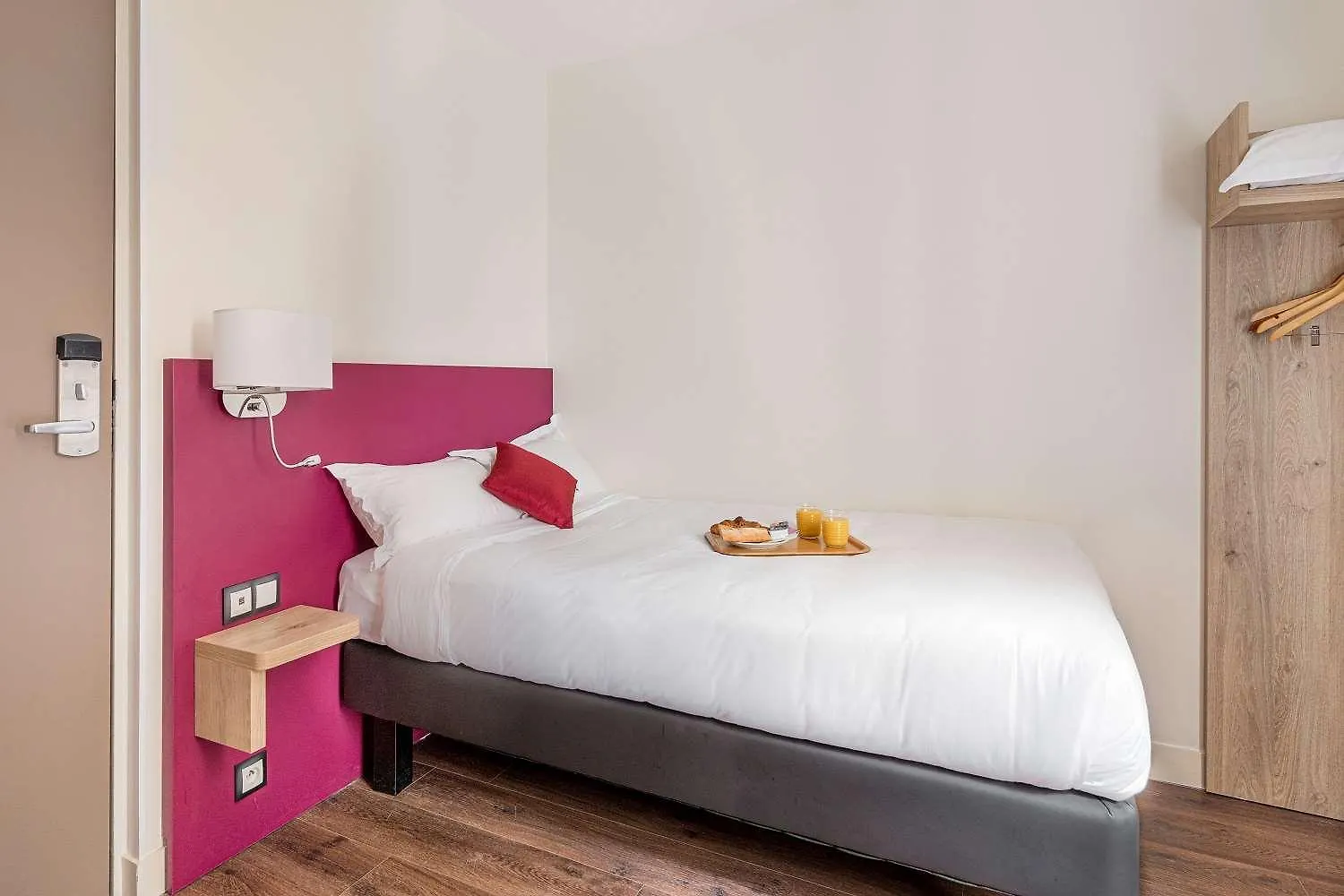 Hotel Courcelles Médéric Parigi