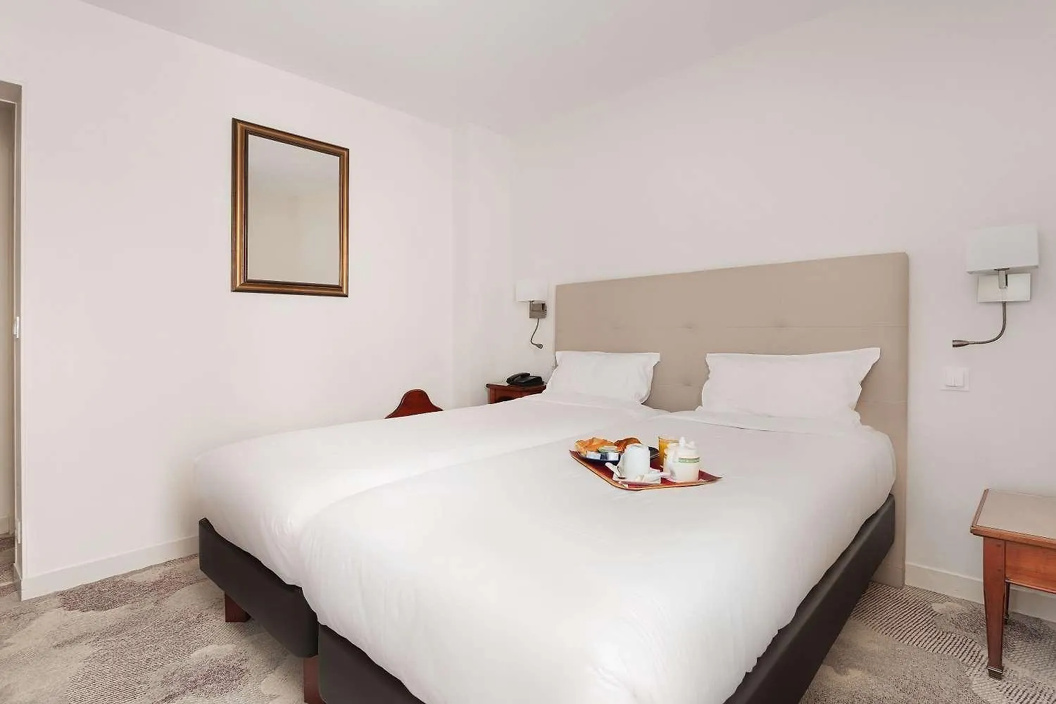 Hotel Courcelles Médéric Parigi