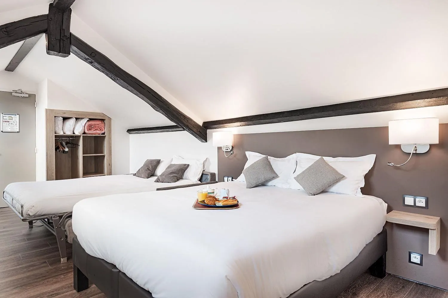 Hotel Courcelles Médéric Parigi