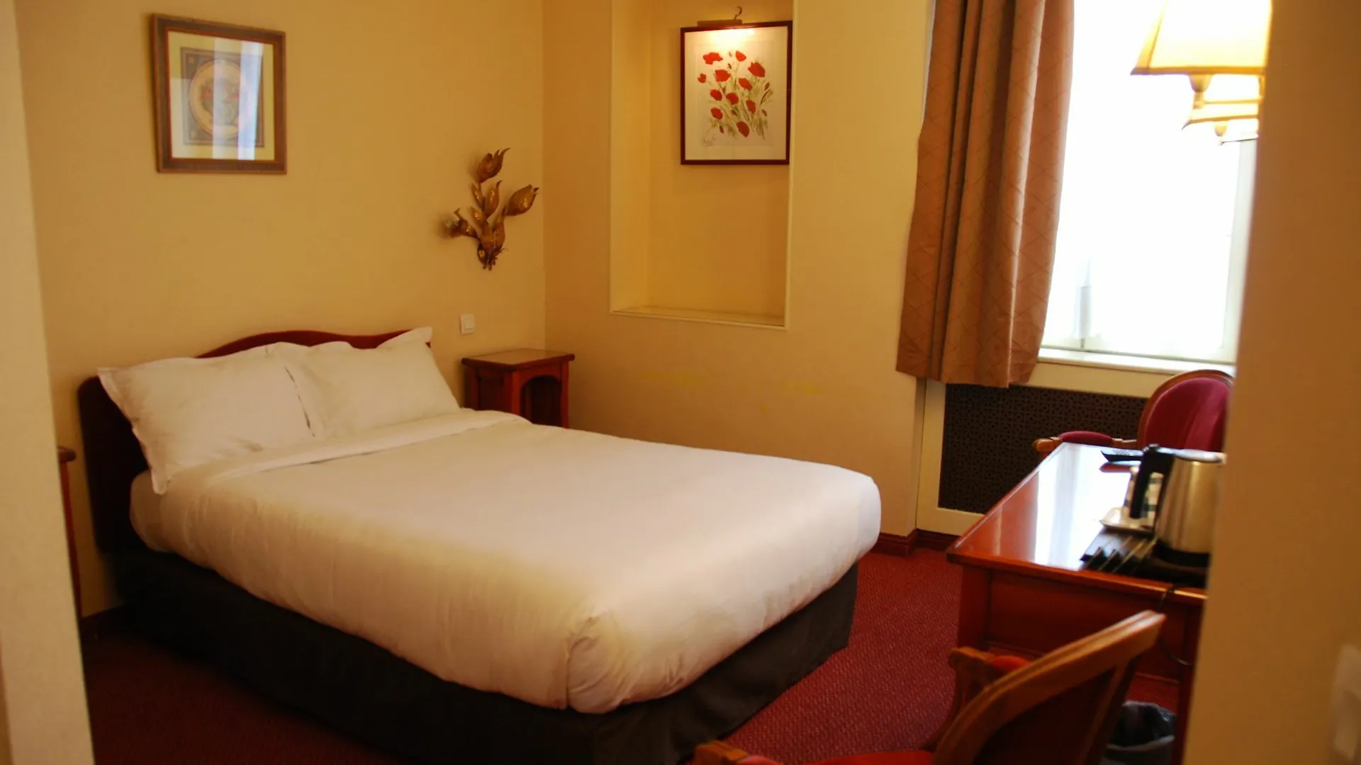 Hotel Courcelles Médéric Parigi